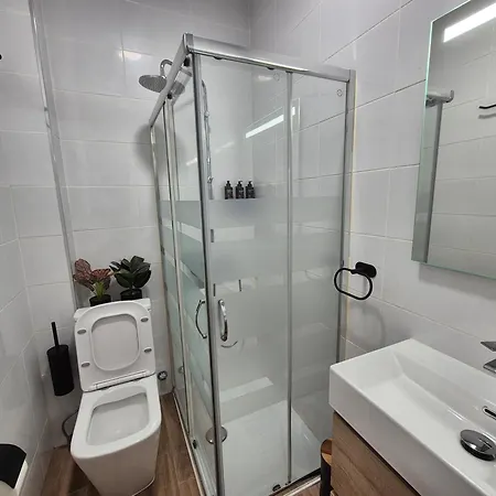 Escola Apartament *